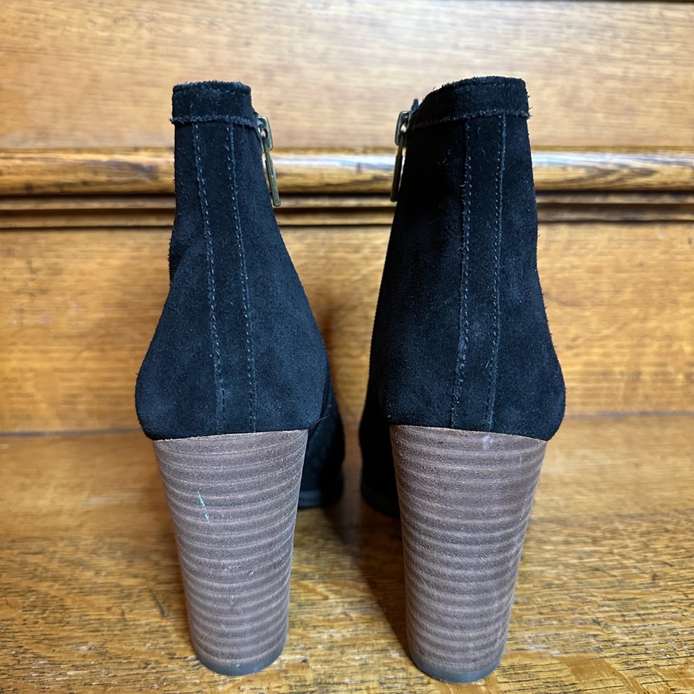 Lucky Brand 8.5 Lakyn Black Suede Leather Perforated Boots Peep Toe Booties - Picture 4 of 9